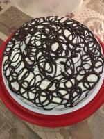 Questo è il risultato!!! Si è fatta più solida ma è rimasta sempre un po' lenta! Infatti non è stato semplice ricoprirla! Scusami io sono principiante...come faccio a sapere quanto bagnare il pan di Spagna??