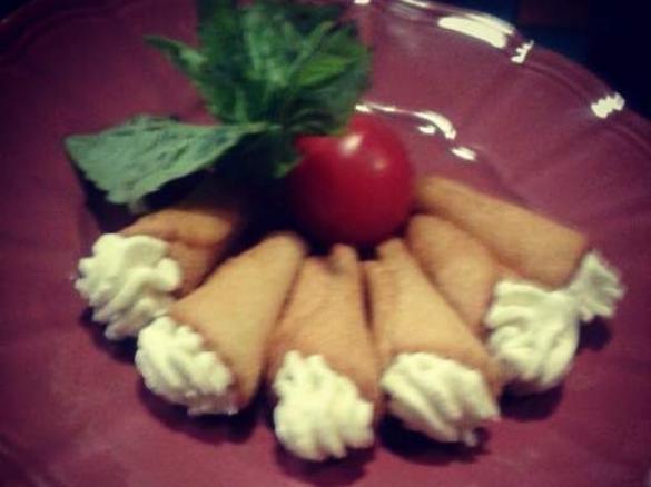 conetti croccanti alla mousse di gorgonzola