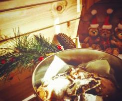 CALZONCELLI IN ROSSO ( calzoncelli salernitani rivisitati in chiave emiliano-romagnola)-CONTEST NATALE