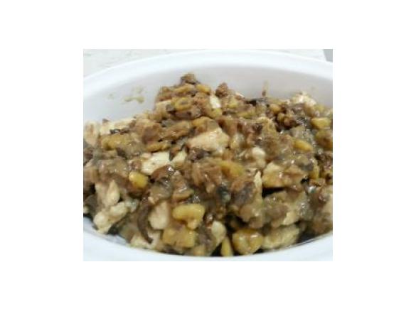 Tocchetti di pollo in crema di funghi e castagne