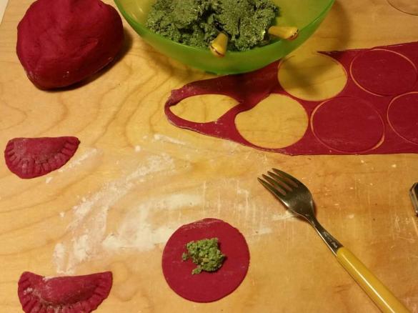 Ravioli alla barbabietola (vegan)