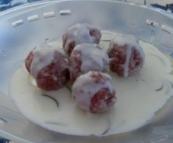 POLPETTE IN SALSA ALLA CACCIATORA