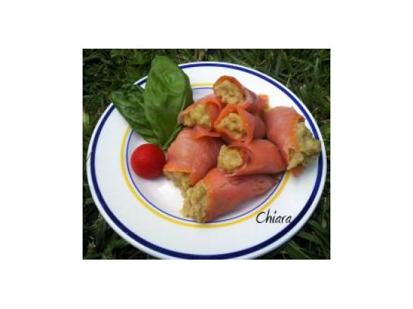 Involtini estivi di salmone melanzanato