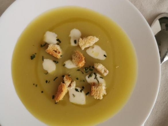 Vellutata Bimby patate e cavolo verza cremosa