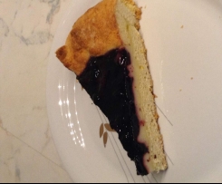Crostata con crema e marmellata di mirtilli