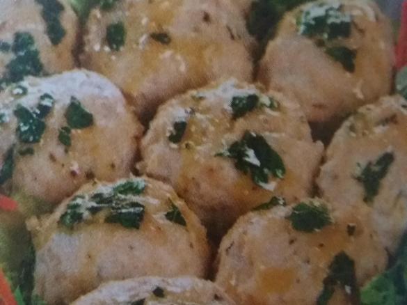Polpette di pollo con emulsione alle erbe ricetta presa dal giornale noi....voi.... bimby