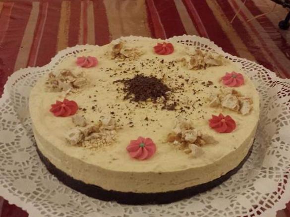 TORTA GOLOSA AL TORRONCINO 