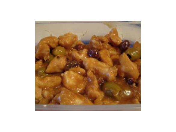 Pollo alle nocciole e olive