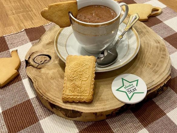 Cioccolata calda aromatizzata al pisto