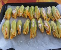 Fiori di zucca ripieni al forno
