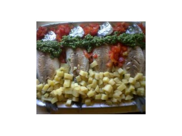 Orate al pesto di prezzemolo con patate