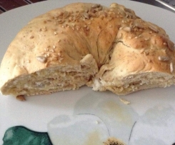 Ciambella di panbrioches integrale salata ricotta e carciofi veloce