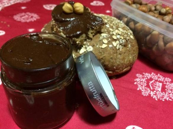 Crema alle nocciole (senza latte)