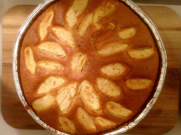 Torta di mele dei vasetti yogurt