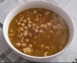 Pasta e ceci con speck e rosmarino