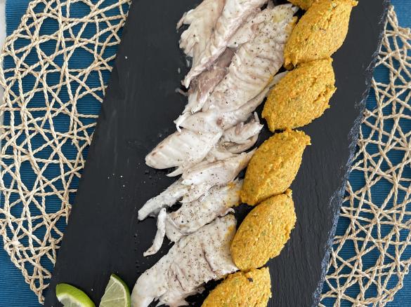 Orata sottovuoto con chennelle di carote e pistacchio