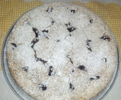 CROSTATA CON FROLLA DI BANANE farcita con marmellata di amarene e gocce di cioccolato
