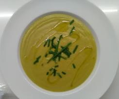 Vellutata di cavolfiore alla curcuma e borlotti