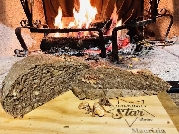 Pane ai cereali, cacao e caffè
