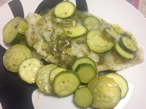 SCALOPPINA DI MERLUZZO AL LIMONE CON ZUCCHINE