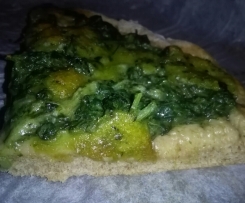 Pizza integrale alle foglie verdi