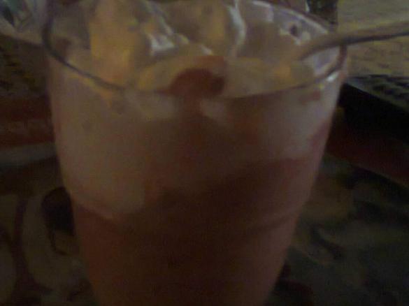 granita di fragole e panna