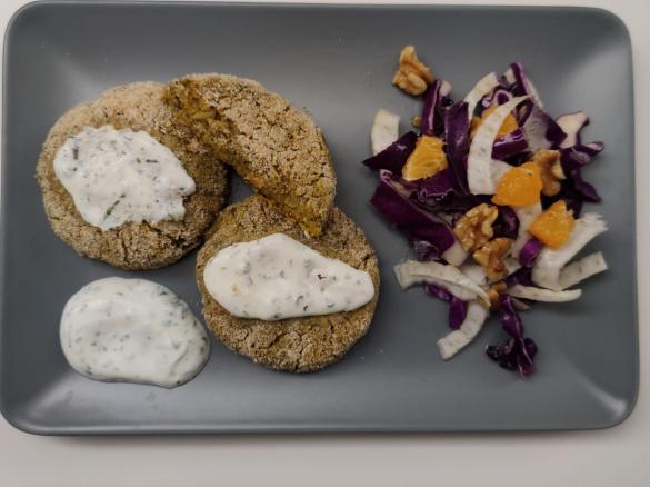 BURGER DI BROCCOLI E CECI AL CURRY