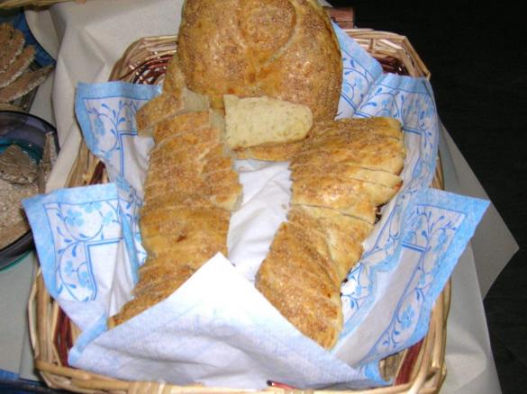 pane al sesamo bianco e noci