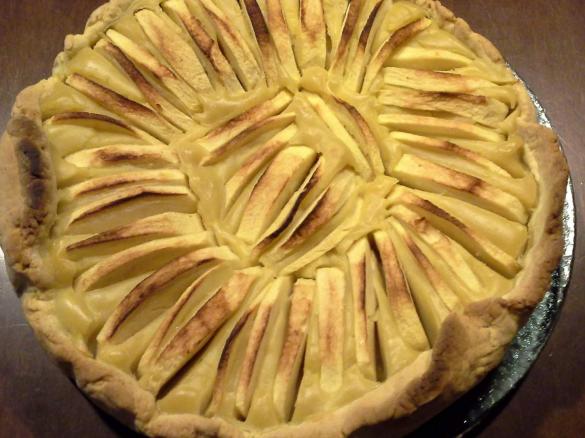 Torta di mele con crema