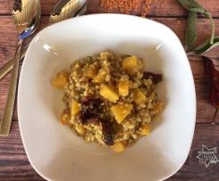 Farro in crema di lenticchie rosse aromatizzata alla curcuma e cubetti di zucca
