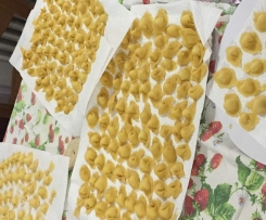 Cappelletti romagnoli ( i caplet)
