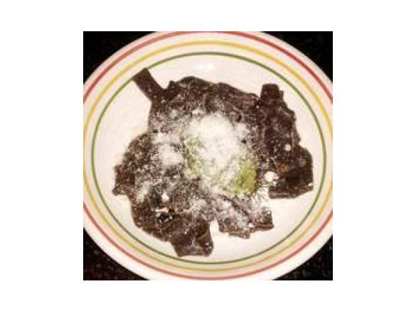 fettuccine nere sugo cime di rapa vegetariano