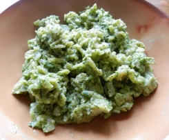 Pasta risottata con pesto di rucola e mandorle