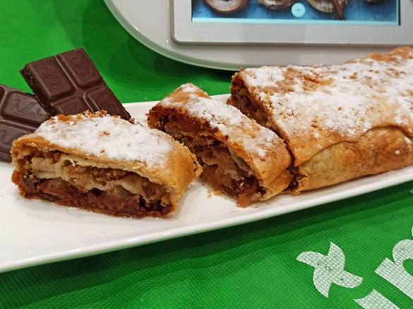 Strudel di pere cioccolato e noci