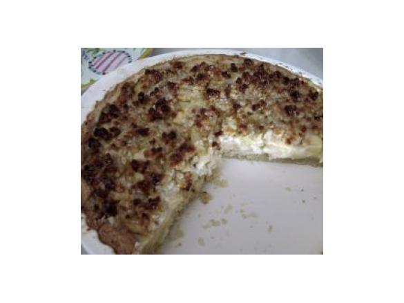 Frolla alle mele con crema e mandorle