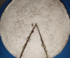 Torta albumi, mandorle, nocciole e cioccolato fondente