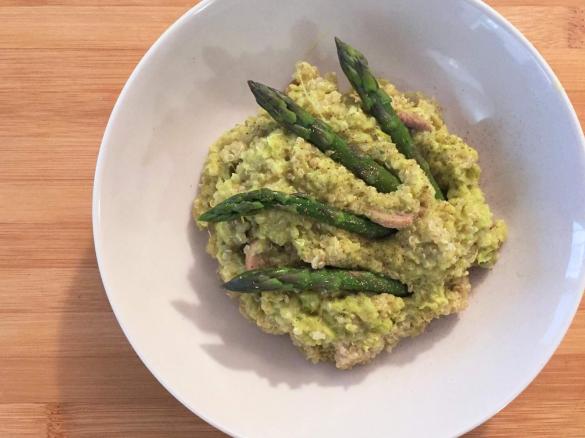 Quinoa con champignon e crema di asparagi e cannellini