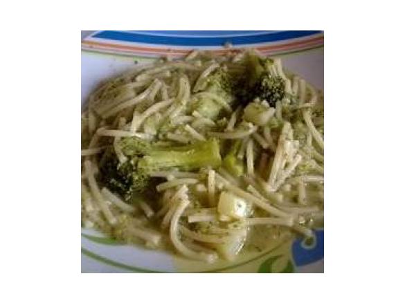 PASTA CON BROCCOLI