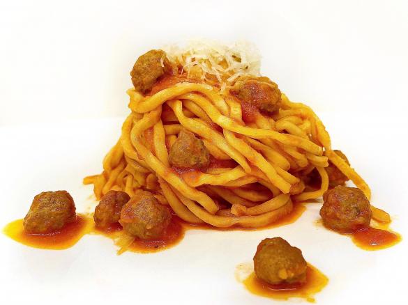 Pasta alla chitarra teramana con pallottine