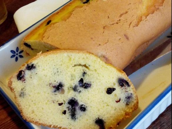 Plum cake senza glutine ai mirtilli