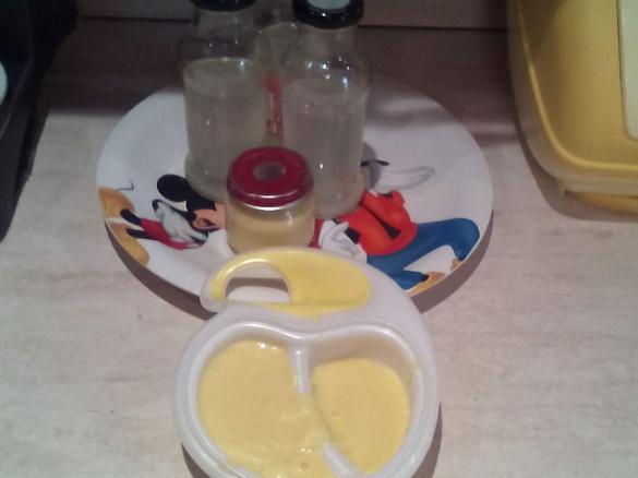 Omogeneizzato di patate e brodo vegetale. 