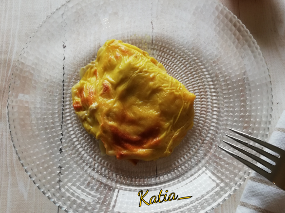 Crêpe allo zafferano e salsiccia