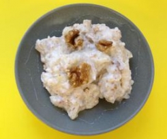 Insalata di pere noci formaggio e miele