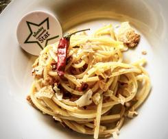 Spaghetti alla chitarra aglio e peperone crusco e guttiau