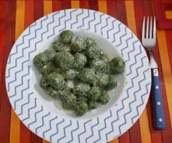 Gnocchi di pane con ricotta e spinaci