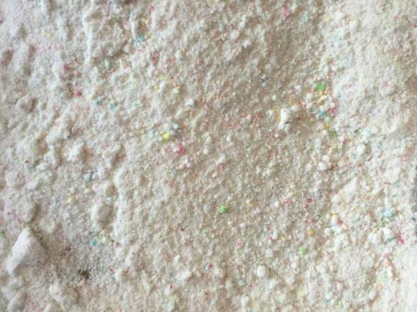 Zucchero a velo colorato