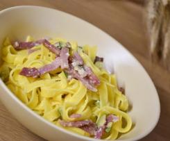 Tagliatelle alle zucchine e speck