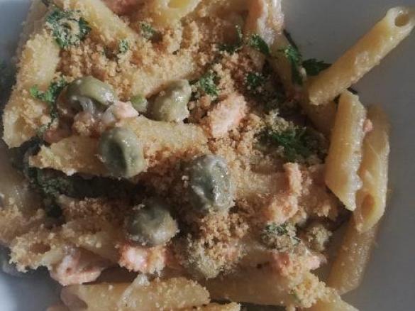 Penne  appetitose fava e salmone - Contest Legumi