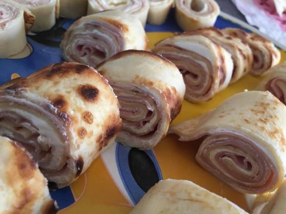 Rotolini di crepes al prosciutto