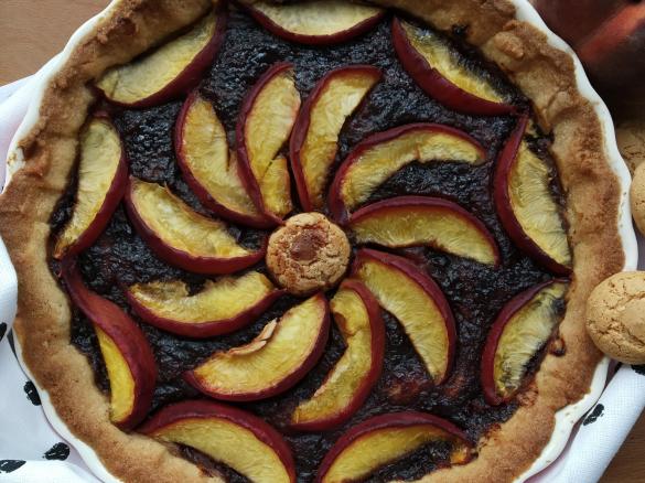 Crostata morbida amaretti, amarene brusche e pesche -CONTEST PESCHE